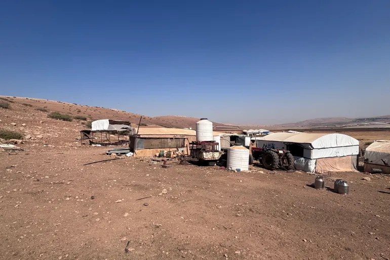مانع نظامی «رشته سرخ» اسرائیل در حال خفه‌کردن کرانه باختری است.
